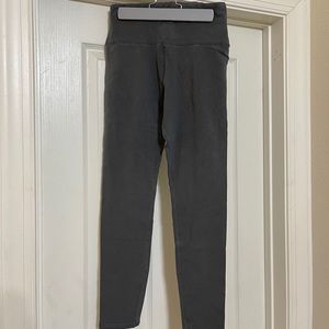 Gray cotton leggings